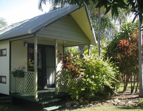 Palm View Holiday Apartments - Accommodation Yamba 0
