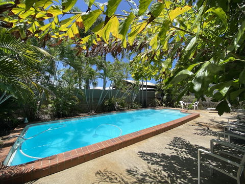 Palm View Holiday Apartments - Accommodation Yamba 3