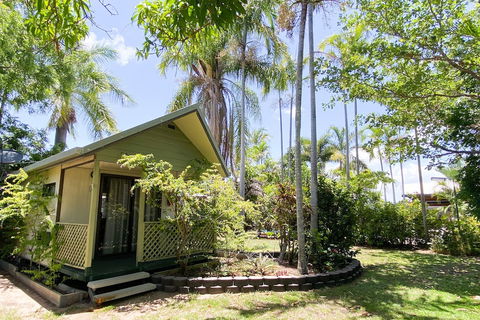 Palm View Holiday Apartments - Accommodation Yamba 1