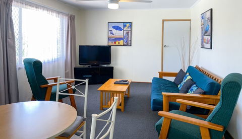 Palm View Holiday Apartments - Accommodation Yamba 4