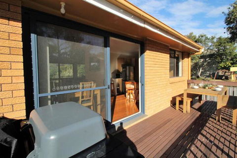 BARRELS At BOOMERANG - Accommodation Yamba 5