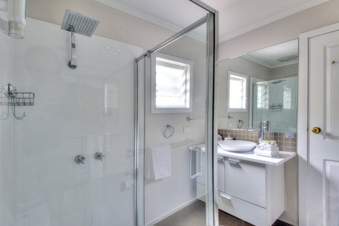 Freycinet Sanctuary At Oyster Bay - Accommodation Yamba 6