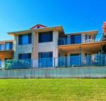 Dolphins 2 7 Commodore Crescent - Accommodation Yamba