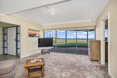 Sail Away - Accommodation Yamba 3