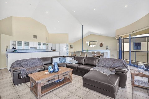 Sail Away - Accommodation Yamba 4