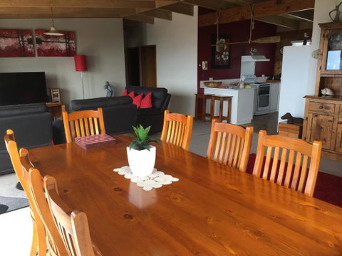 Panoramic Drive Holiday House - Accommodation Yamba 5