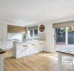 Sand Surf Beach Beautiful Rye Holiday Home - Accommodation Yamba