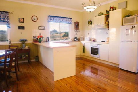 Milford Country Cottages - Accommodation Yamba 4