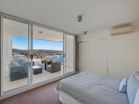 Penthouse 707 4 Bedroom Oceanview Penthouse - Accommodation Yamba 3