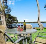 Sanctuary on the Bay fish or kayak from the yard - Accommodation Yamba