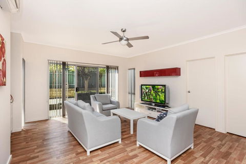 Moana Dreams - Accommodation Yamba 4