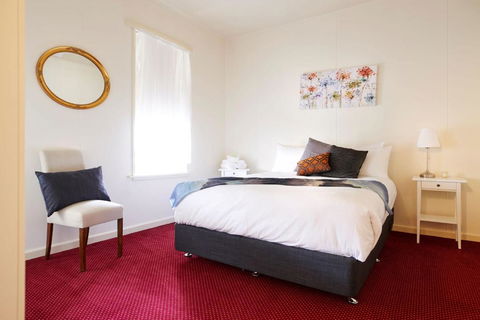 Grand Central Hotel - Accommodation Yamba 6