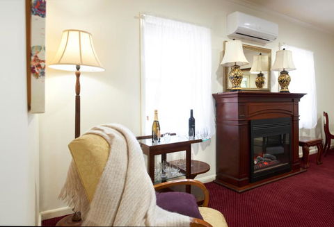 Grand Central Hotel - Accommodation Yamba 3