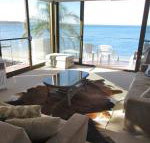 13 Harbourside 3 7 Soldiers Point Road fantastic waterfront unit - Accommodation Yamba