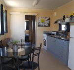 Rocks Retreat Cabin 3 Lobster - Accommodation Yamba