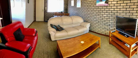 Geraldton Holliday Villas - Accommodation Yamba 1