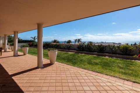 Maidstone Executive Residence - Accommodation Yamba 3