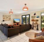 Innisfree Pet Friendly 2 Mins to Beach - Accommodation Yamba
