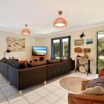 Innisfree Pet Friendly 2 Mins To Beach - Accommodation Yamba 0