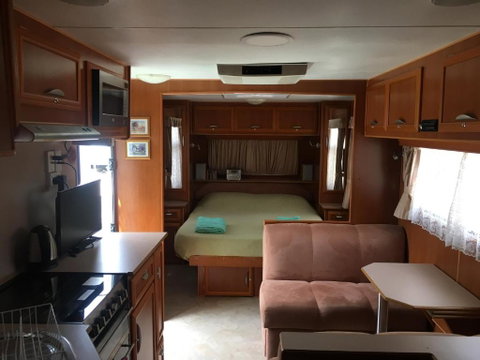 Luxury Caravan - Accommodation Yamba 2