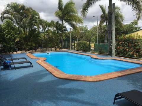 Luxury Caravan - Accommodation Yamba 6