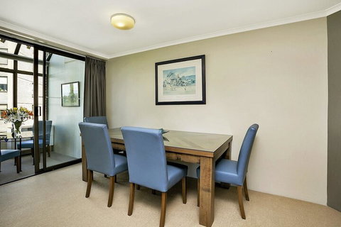 HAMP1 Bright Apartment In Cremorne - Accommodation Yamba 1