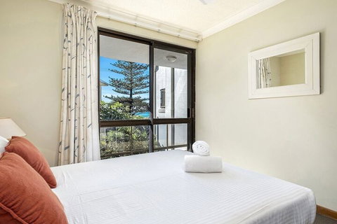 Ocean Waves - Accommodation Yamba 4