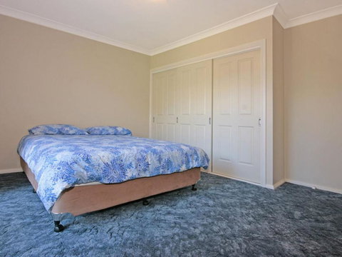 Rackham 12 - Accommodation Yamba 1