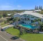 Beachside luxury Sunrise Beach - Accommodation Yamba