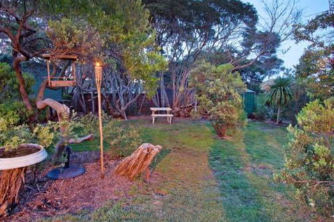 The Divide Rye Back Beach Hideaway - Accommodation Yamba 5