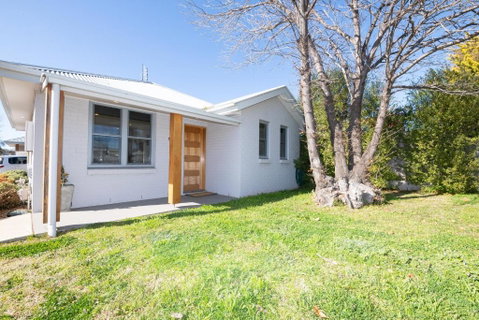 The Endsleigh 1 Bedroom Villa Free Wifi Near CBD - Accommodation Yamba 6