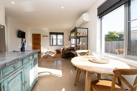 The Endsleigh 1 Bedroom Villa Free Wifi Near CBD - Accommodation Yamba 5
