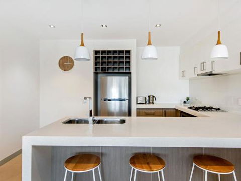 NORTH POINT RETREAT MORNINGTON - Accommodation Yamba 6