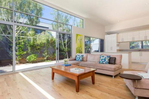 PALM COURT RETREAT MORNINGTON - Accommodation Yamba 5
