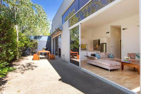 PALM COURT RETREAT MORNINGTON - Accommodation Yamba 7