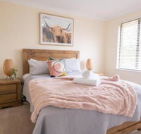 42 Rosemary Lane  Central Orange Spacious Family Home Quiet Lane - Accommodation Yamba