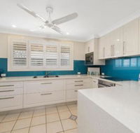 Burkeys 5 Main Street - Accommodation Yamba