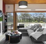 Casa sul lago quite simply a very special place - Accommodation Yamba