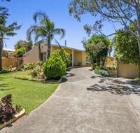 Family Fun Retreat with Spa - Accommodation Yamba
