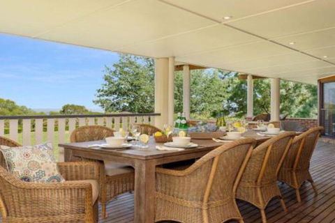 Jaspers Brush Tranquil Gardens & Stunning Views - Accommodation Yamba 4