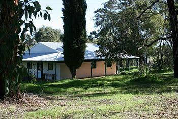 Hoddywell Cottage - Accommodation Yamba 0