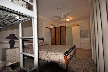 Pine Villas Walk To Beach Ocean Views - Accommodation Yamba 1