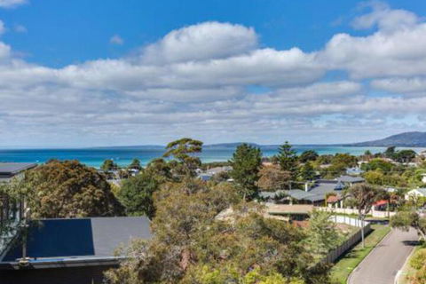 The View - Accommodation Yamba 2