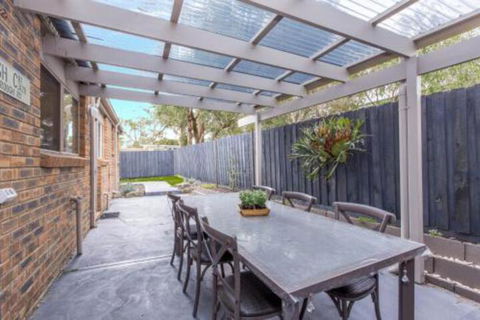 PERFECT On PYMBLE AVE - Accommodation Yamba 6