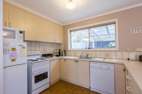 PERFECT On PYMBLE AVE - Accommodation Yamba 7