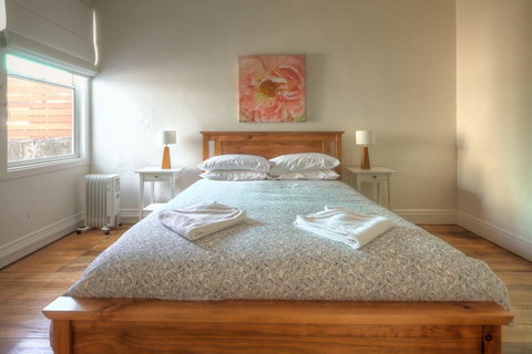 Youngs Cottage Circa: 1861 - Accommodation Yamba 3