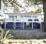 Happy Tides Beachfront Holiday Home - Accommodation Yamba