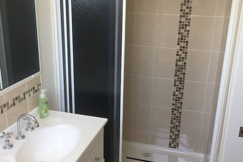 Farmers Quarters - Accommodation Yamba 5