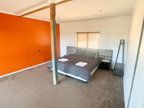 The Daydawn Dairy Perched High Simple Living & What A View! - Accommodation Yamba 4