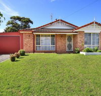 Kingfisher Pet Friendly 10 Mins to Hyams Beach - Accommodation Yamba